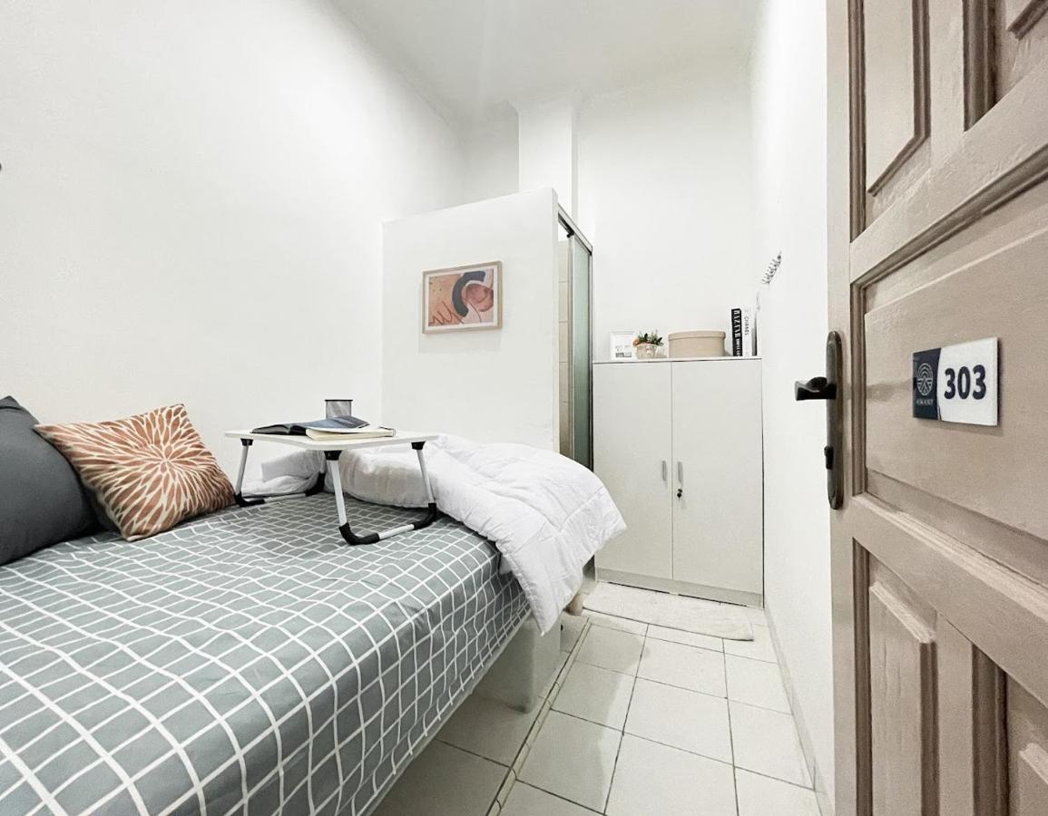 A Pousada Kos Awany Coliving Jacarta Exterior foto