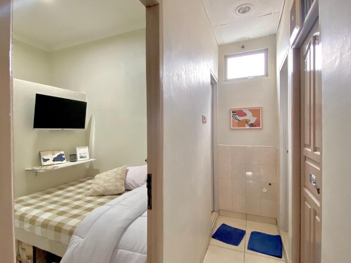 A Pousada Kos Awany Coliving Jacarta Exterior foto